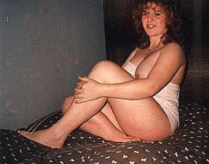 Corpo nudo di una casalinga olandese - foto #2