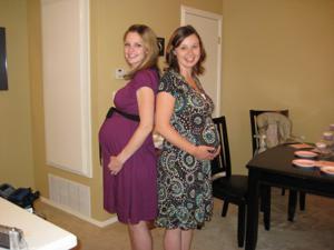 Bionda incinta in biancheria - foto #18