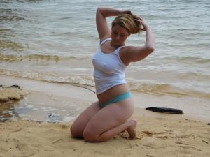 Mostra corpo nudo incredibile sulla riva - foto #12