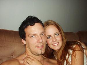 Selfie di una moglie rossa con suo marito - foto #16