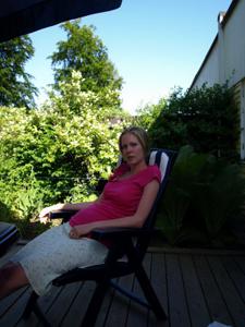 Una bionda magra in gravidanza - foto #15