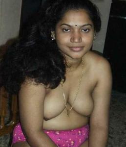 L'erotismo delle zie indiane - foto #24